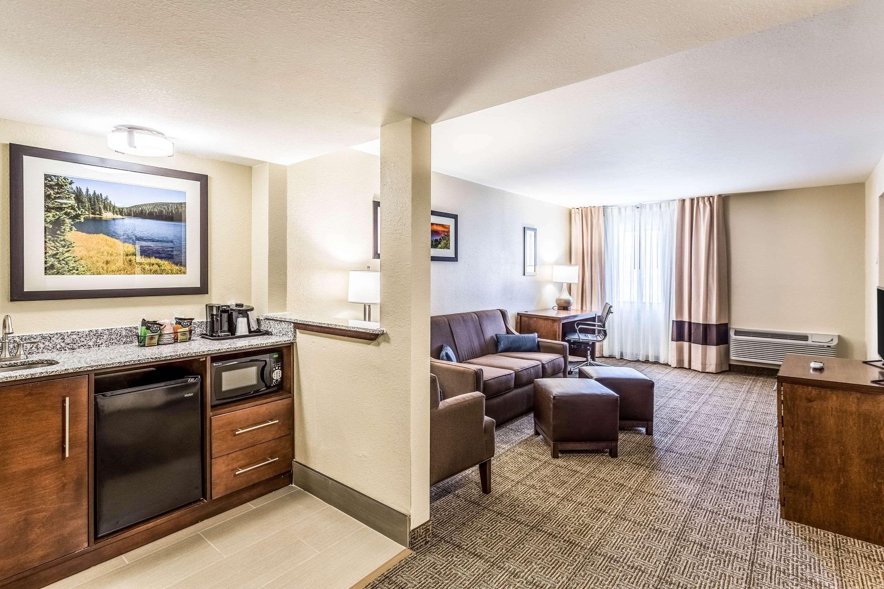 Comfort Inn & Suites Albuquerque Downtown Exteriör bild