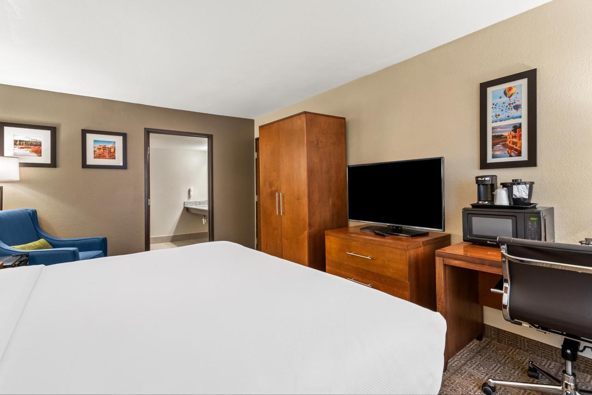 Comfort Inn & Suites Albuquerque Downtown Exteriör bild