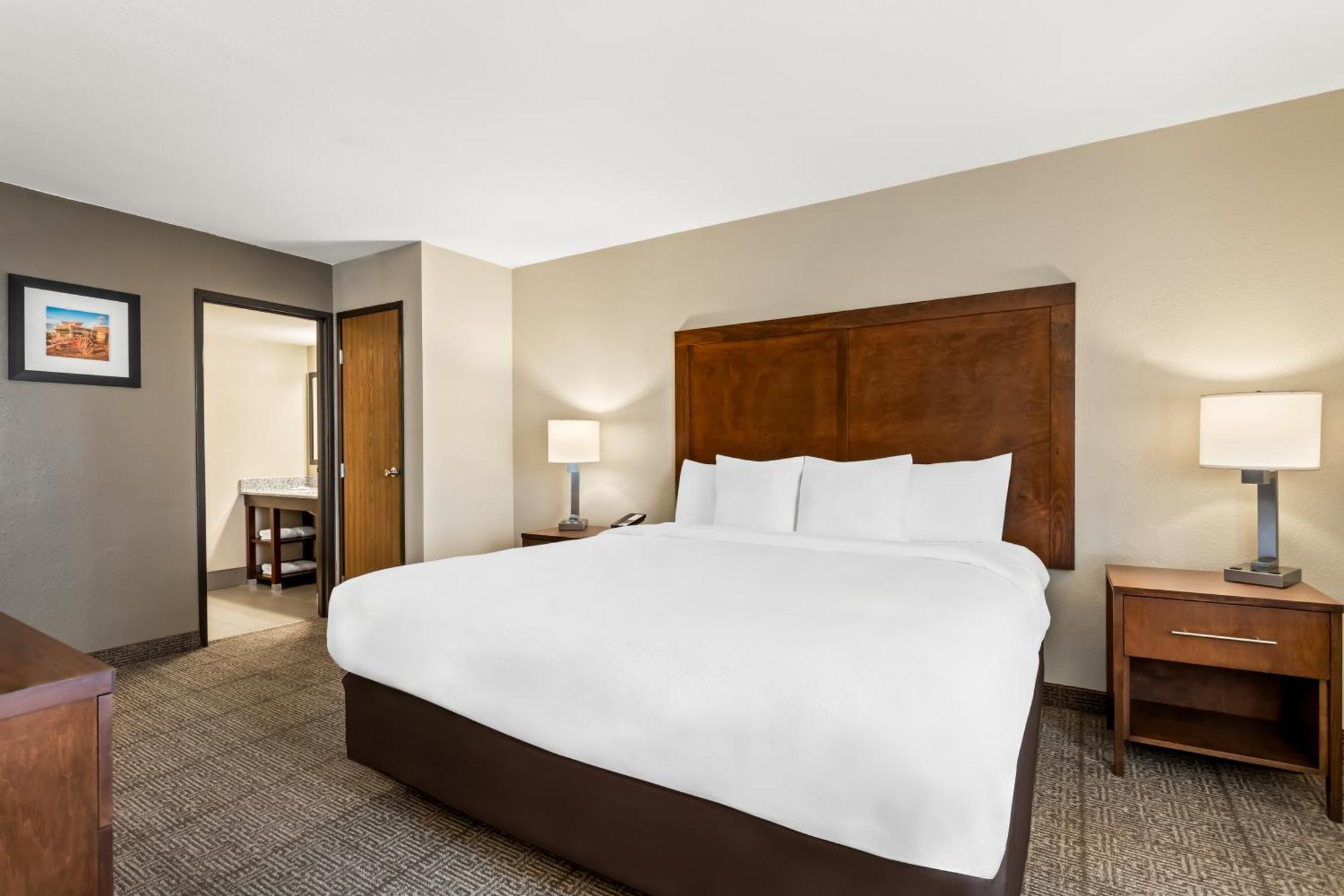 Comfort Inn & Suites Albuquerque Downtown Exteriör bild